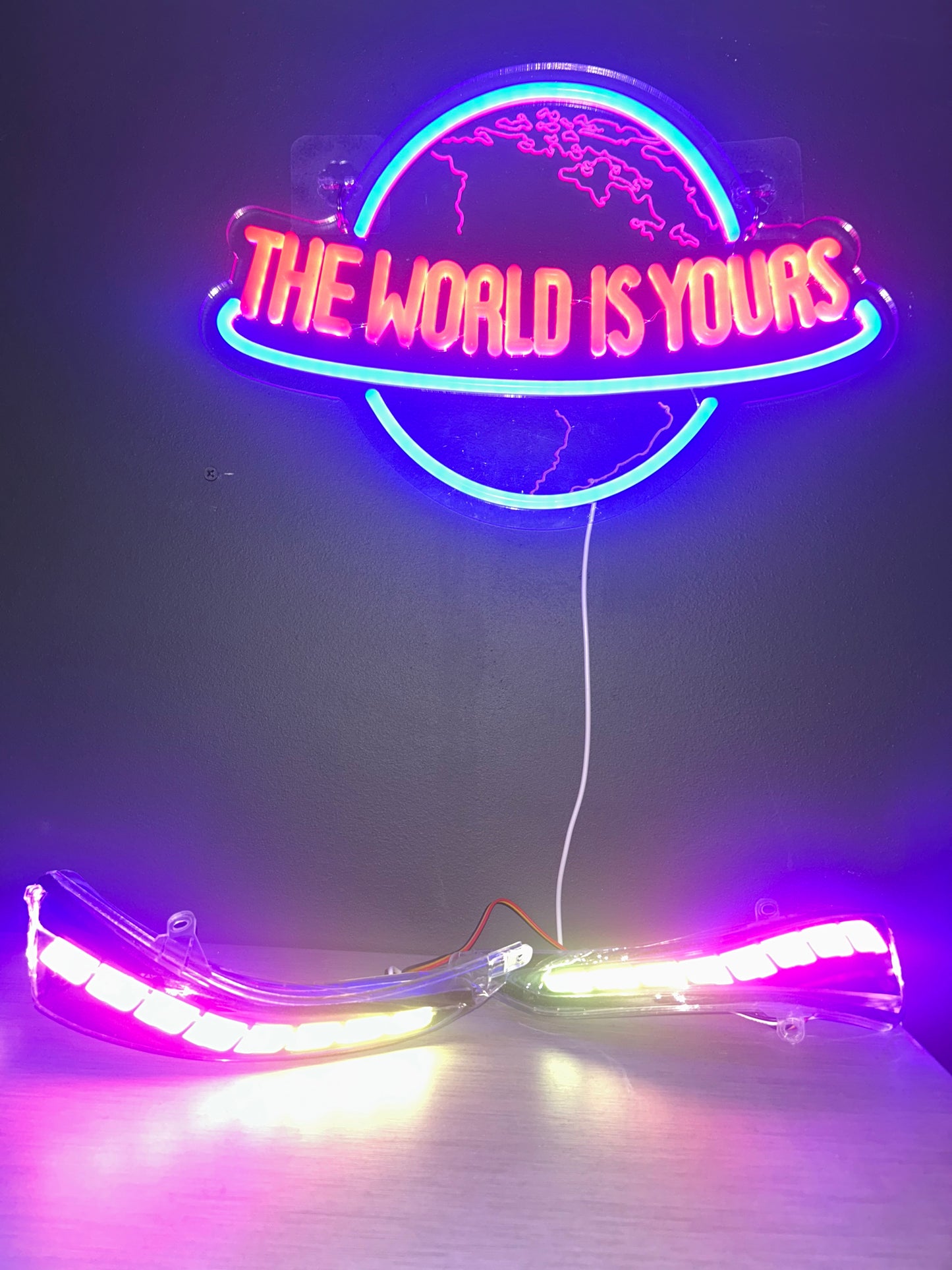 Q50/Q60 RGB Mirror Cap Lights